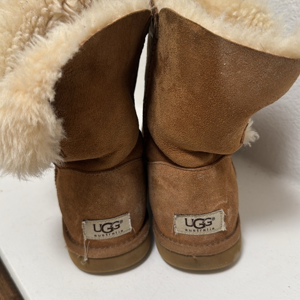 Rust brown uggs - Picture 3 of 3